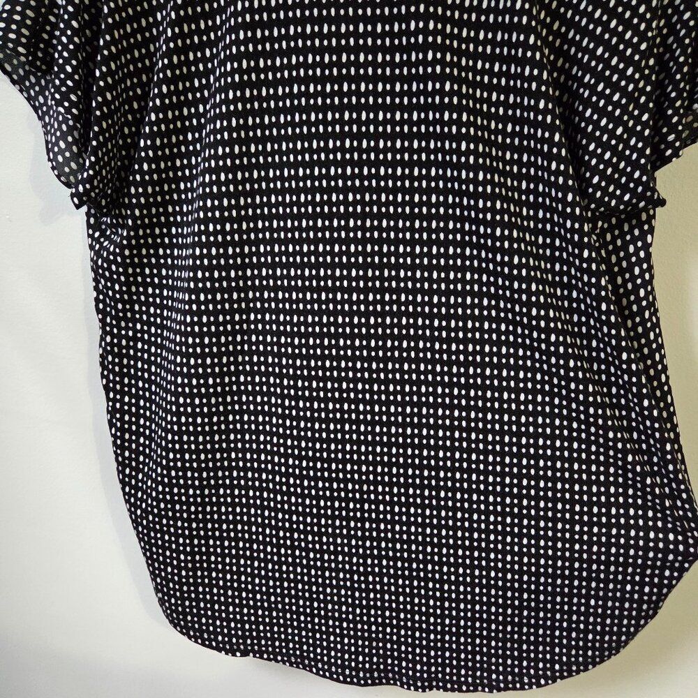 Euc Loft Loose Fitting Split V Neck Dotted Top Si… - image 6